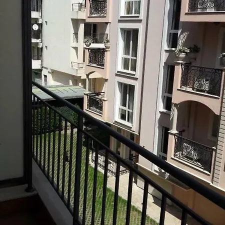 דירה Pollo Apartament *