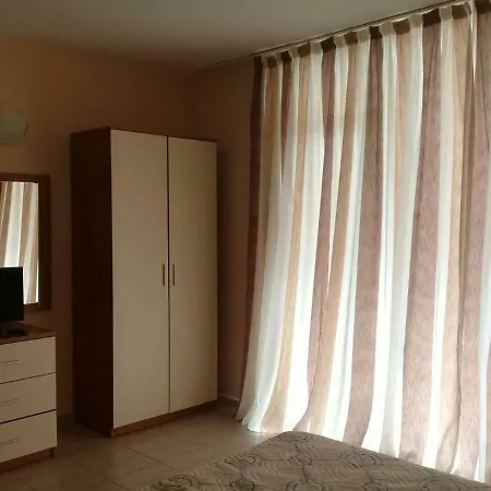 Pollo Apartament דירה *